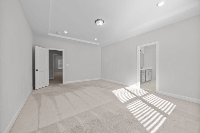 Building Photo - Modern 5-Bed, 4-Bath Family Home with Garage & Pool Access – Devon Square