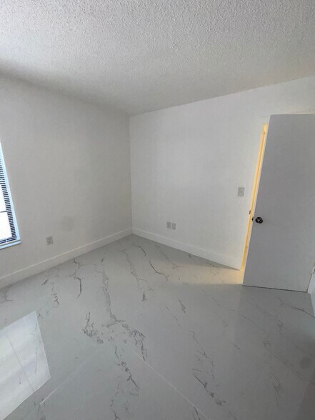 Building Photo - 7445 SW 153rd Pl