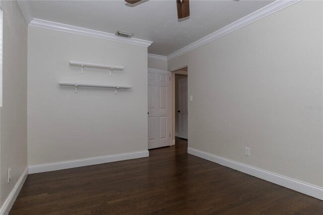 Building Photo - 226 W Spruce St