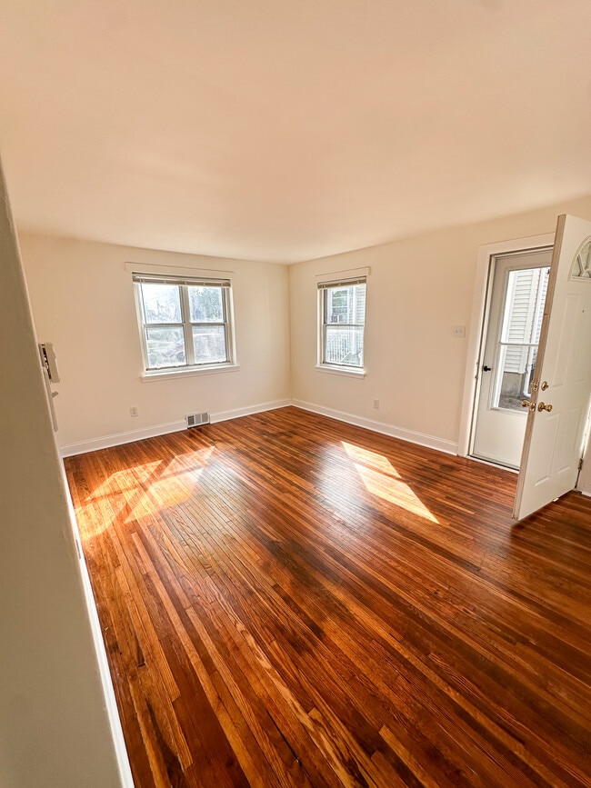 Building Photo - Cedar Knolls