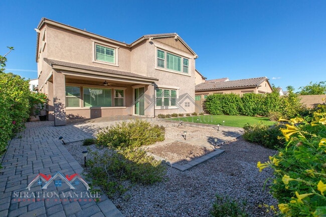 Building Photo - 959 W Zion Pl