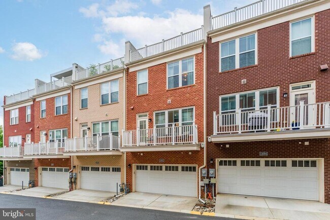 Building Photo - 11692 Sunrise Square Pl