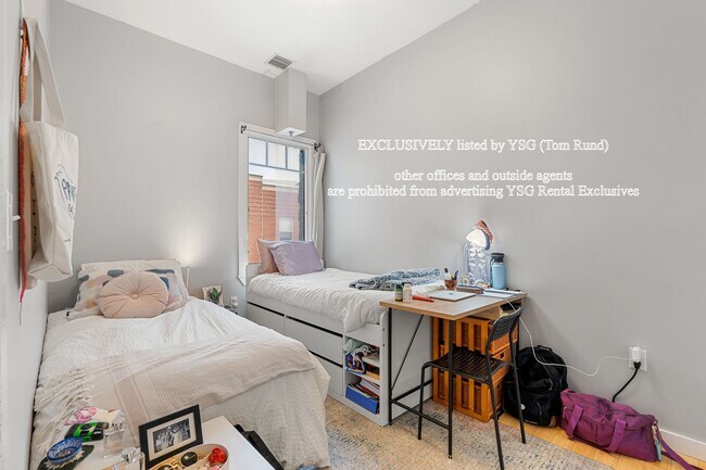 Building Photo - 1431 Tremont St