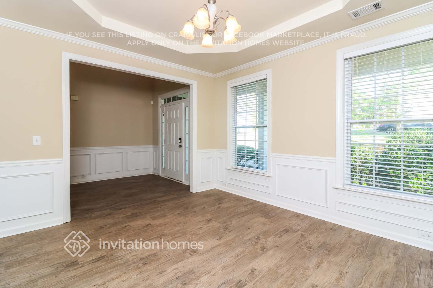 Building Photo - 316 Oakbridge Dr