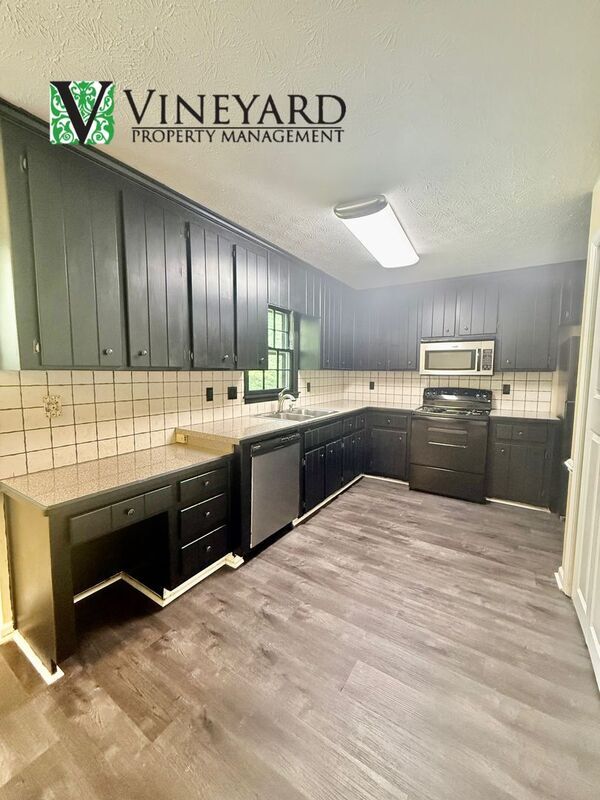 Building Photo - 4925 Falcon Wood Trace NE