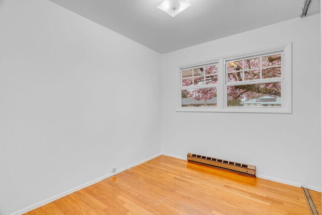 Building Photo - 12620 SW 12th St