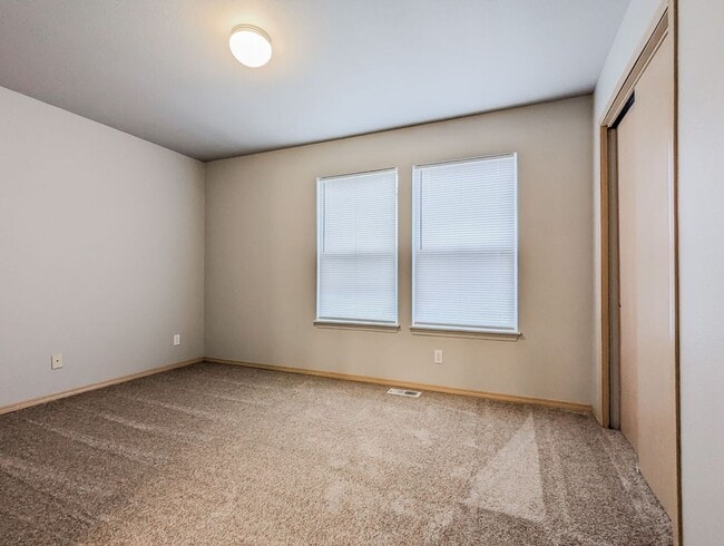 Building Photo - 603 Rainier St