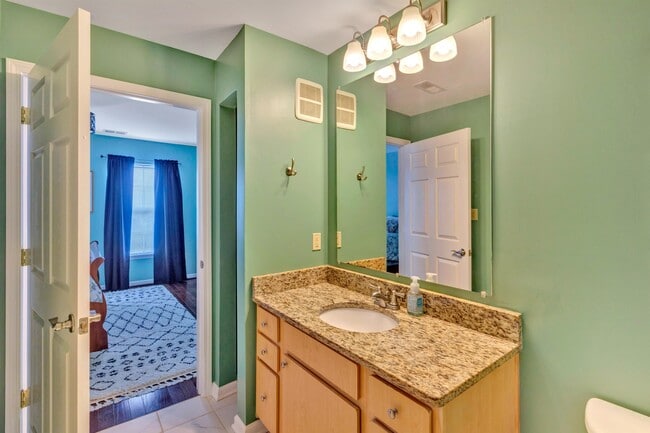 Building Photo - 621 Fern Meadow Loop