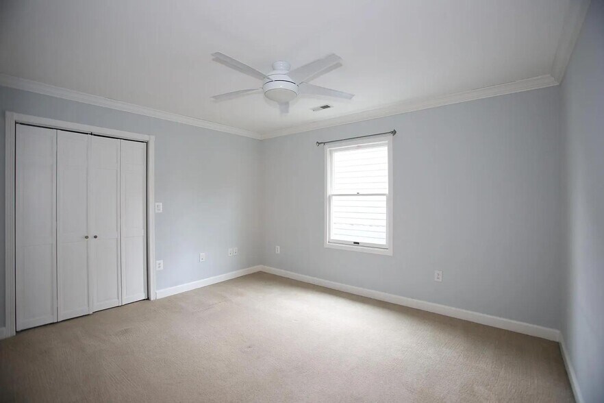 Bedroom 4 - 3820 Elbert Ave