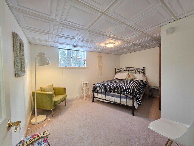 Building Photo - 3427 E Dobson Pl