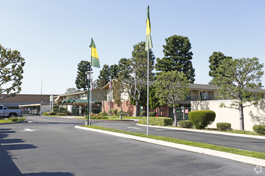 Primary Photo - Garden View Apartments