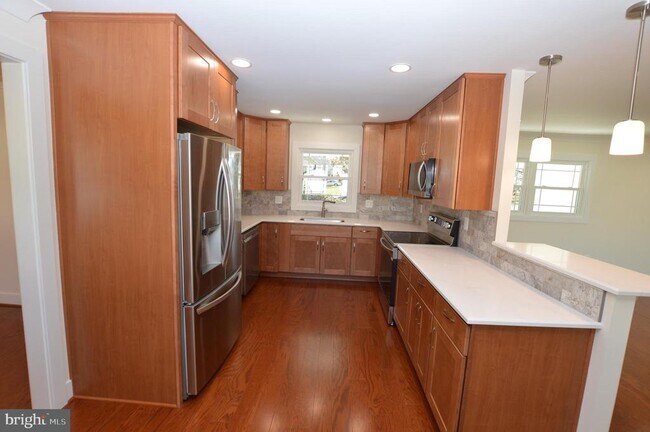 Building Photo - 12116 Whitehall Dr