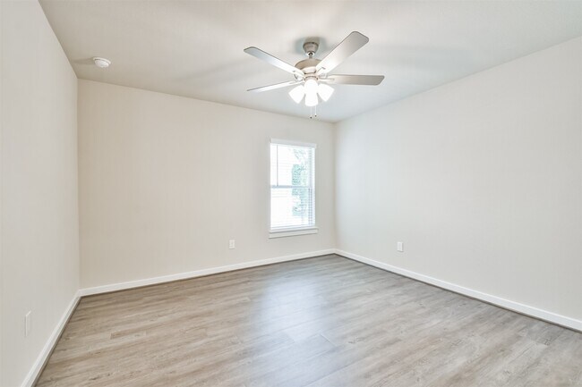 Building Photo - 118 Prairie Dawn Cir
