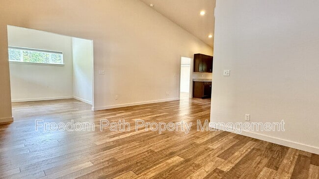 Building Photo - 1727 Gypsy Bay Rd