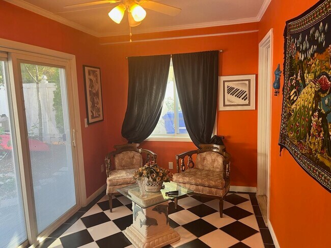 Building Photo - 27 Squire Ct