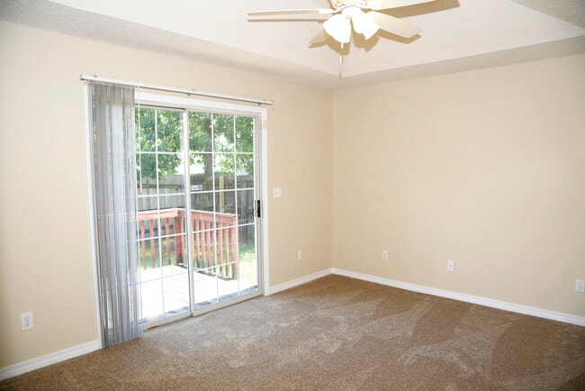 Building Photo - 645 Jerrells Ave