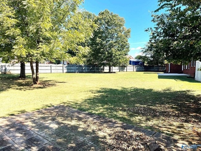 Building Photo - 106 Matilda Dr