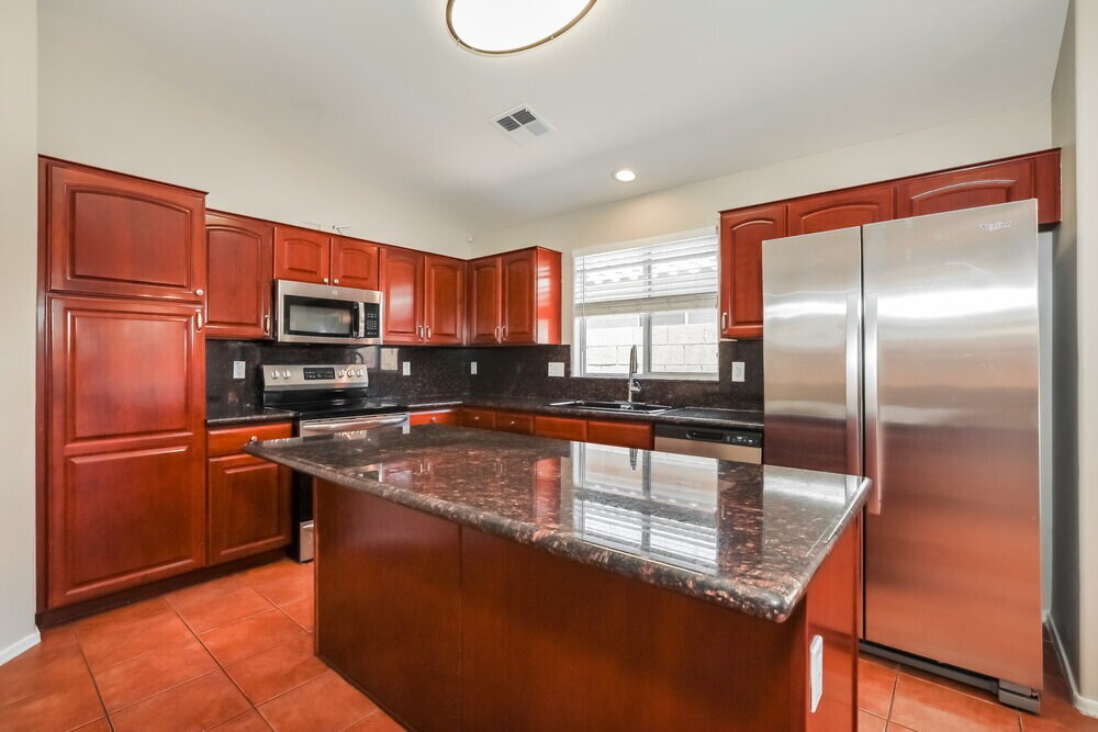 Building Photo - 3341 W Yellow Peak Dr