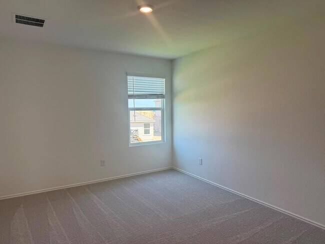 Building Photo - 17808 Indigo Bunting Ln
