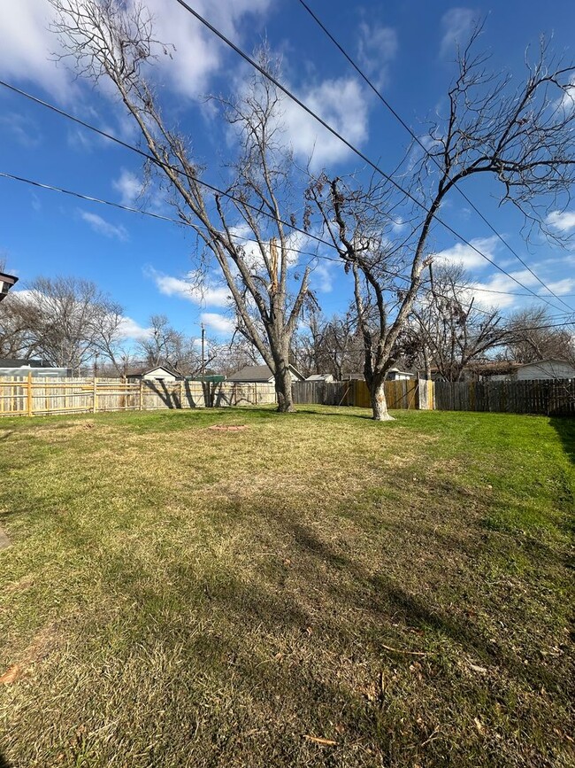 Building Photo - Charming Home in Temple Tx with 3 bedrooms...