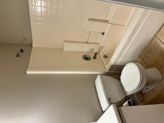 Building Photo - 8568 W Hatcher Rd