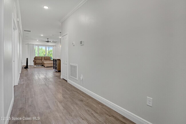 Building Photo - 4318 Lago Vis Dr
