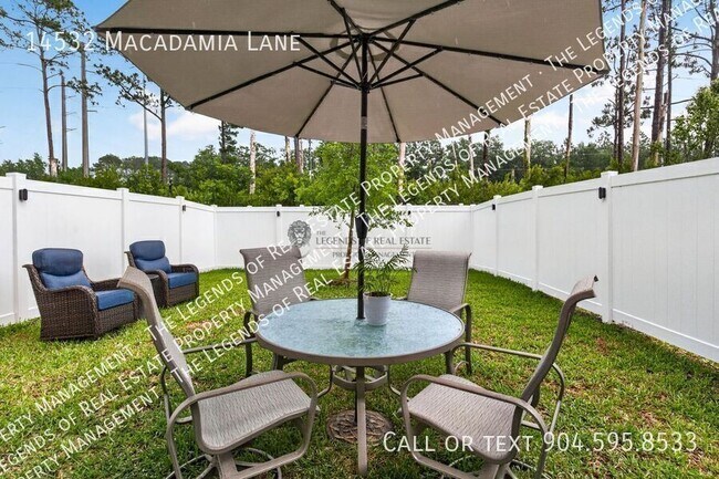 Building Photo - 14532 Macadamia Ln