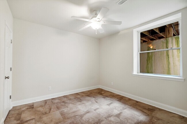 Building Photo - 1906 N 18th St