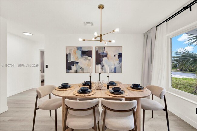 Building Photo - 51 NE 56th Ct