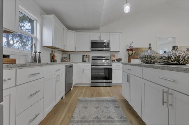 Building Photo - 4075 Gun Barrel Rd NE