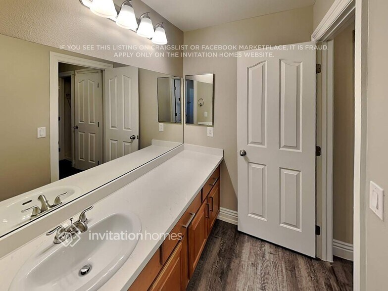 Building Photo - 8519 Treasure Trove St