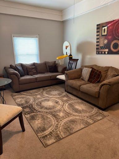 Building Photo - 5805 Beverly Dr