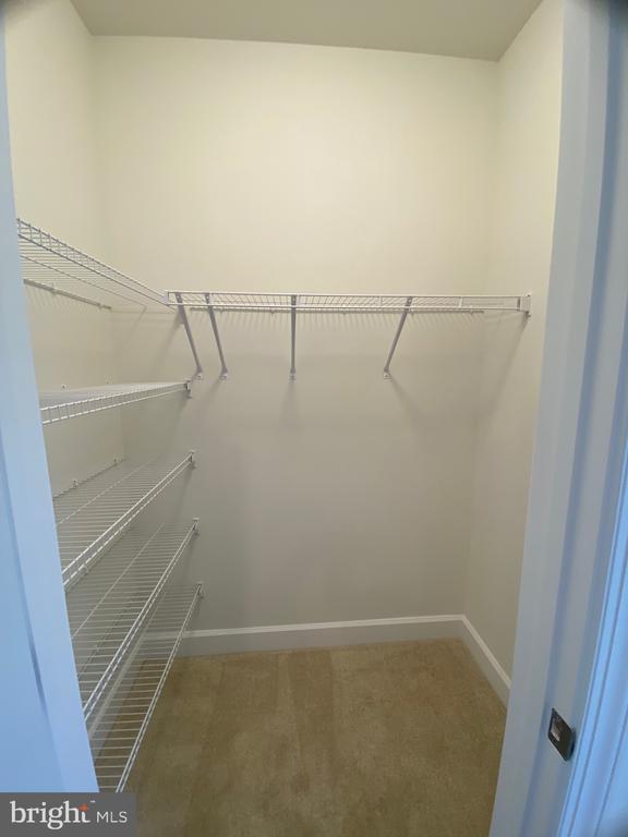 Building Photo - 600 Watermans Dr