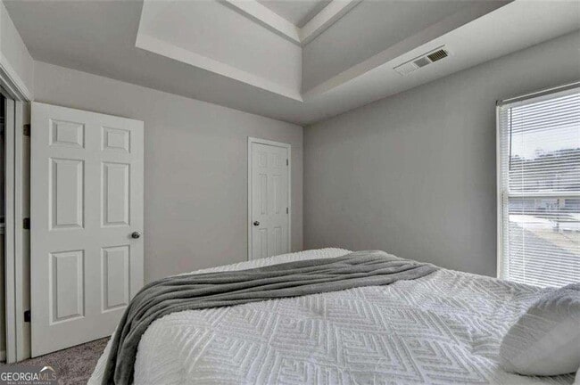 Building Photo - 4605 Blue Iris Way