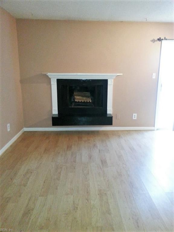 Building Photo - 3582 Windmill Dr