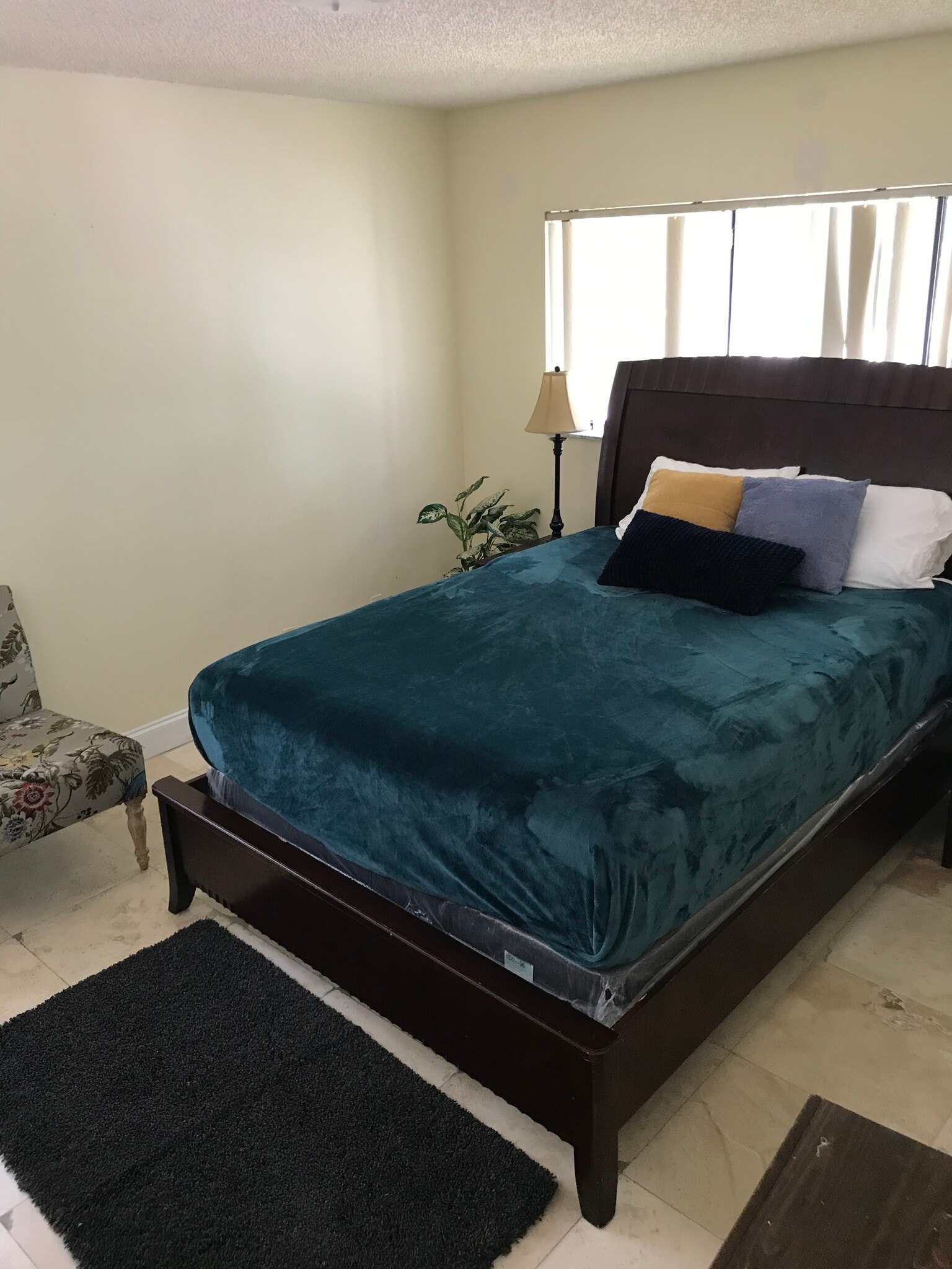 Master bedroom - 19700 SW 103rd Ct