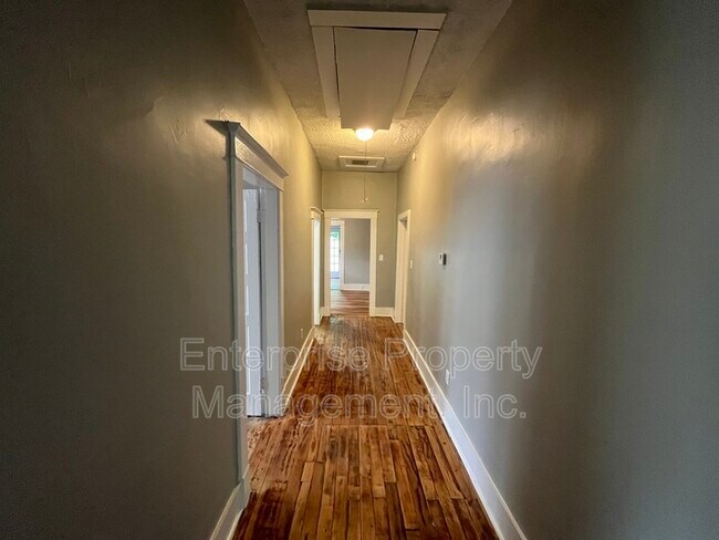 Building Photo - 1743 Euclid Ave