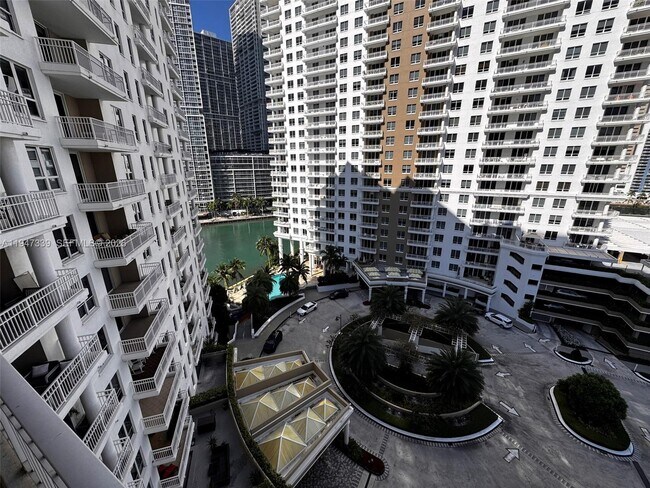 Building Photo - 701 Brickell Key Blvd