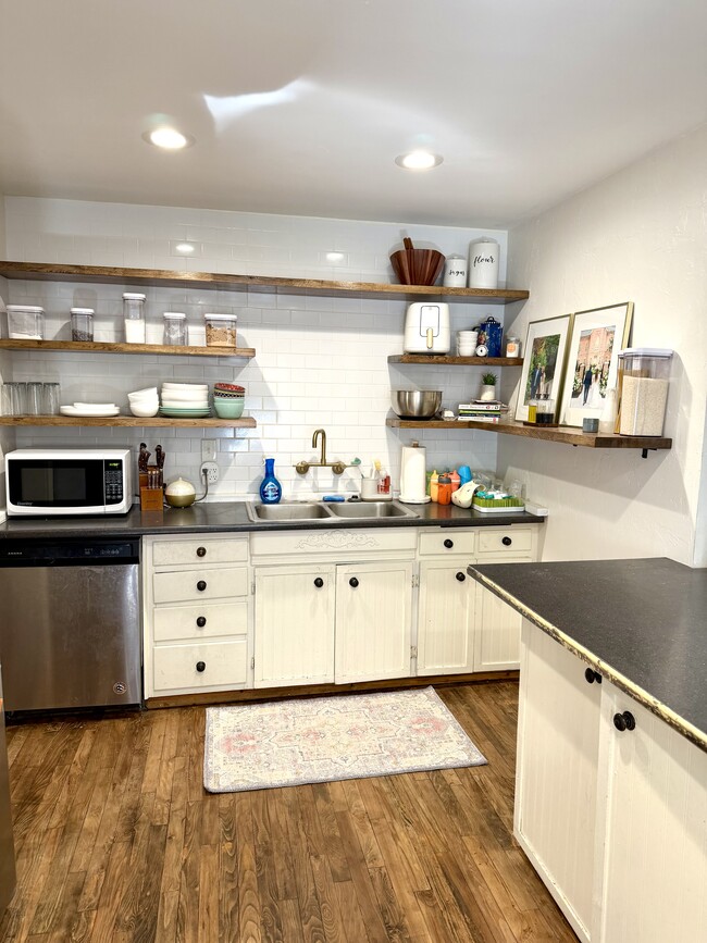 Building Photo - 1316 N 300 W