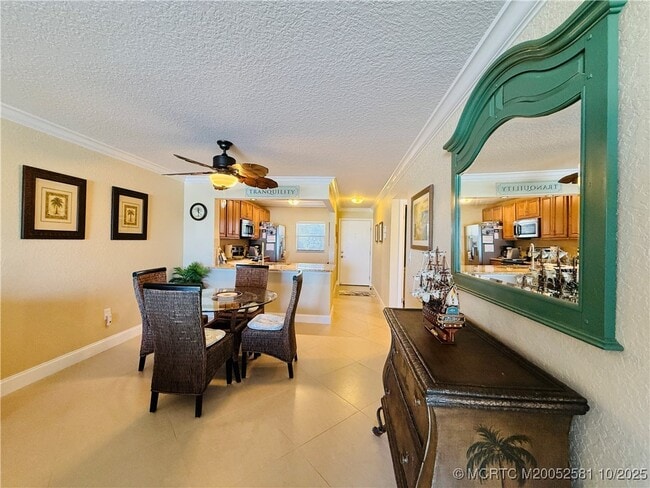 Building Photo - 7440 S Ocean Dr