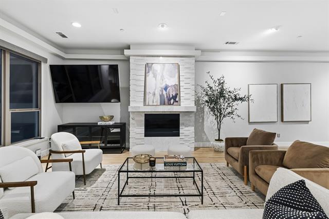 Building Photo - 4965 Blaynes View Dr