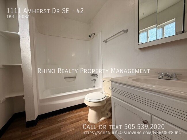 Building Photo - 1111 Amherst Dr SE