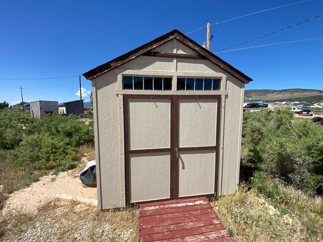 Building Photo - 3 bedroom 2 bath Manufactured home
