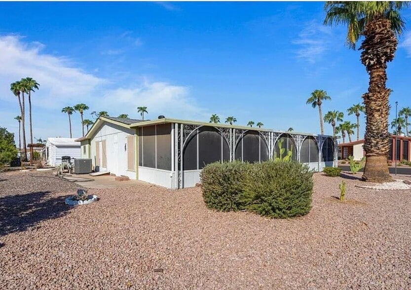 Building Photo - 8103 E Southern Ave