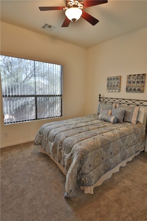 Building Photo - 2885 Esmerelda Dr