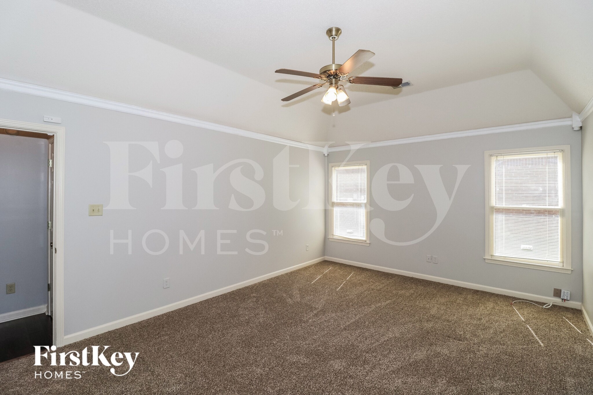 Building Photo - 10292 Green Moss Dr N