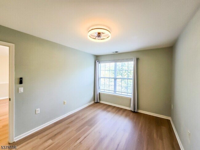 Building Photo - 61 Liddle Ave