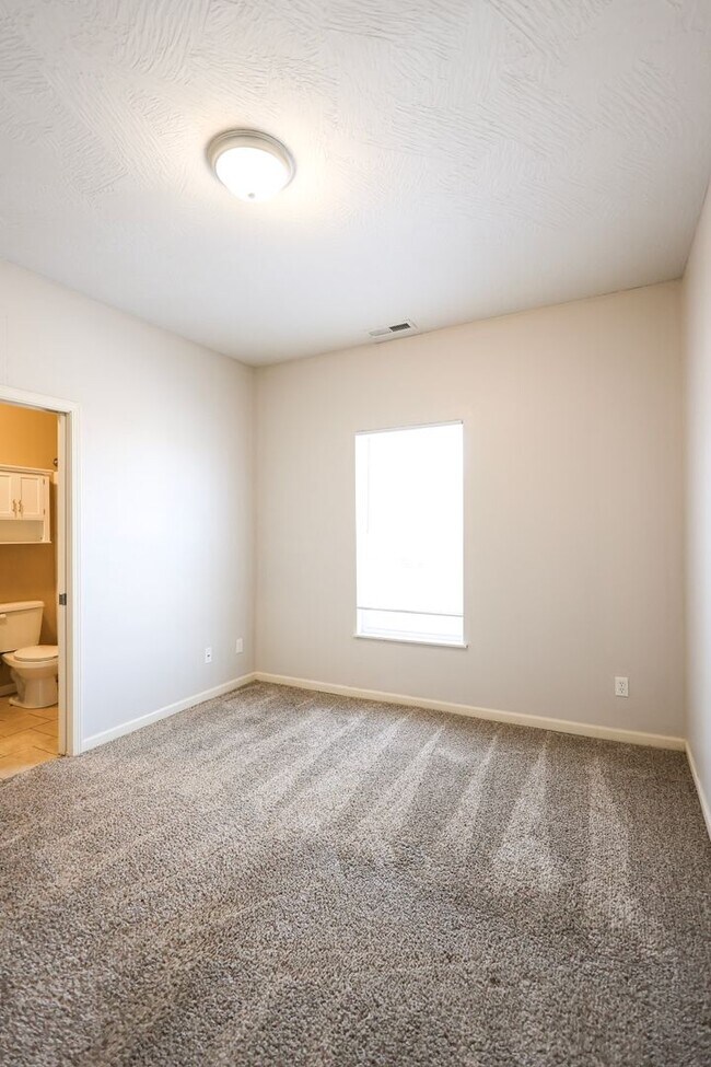 Building Photo - 414 E Harrison St