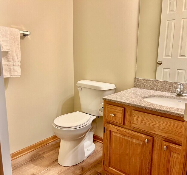 Building Photo - 8248 S 85th St