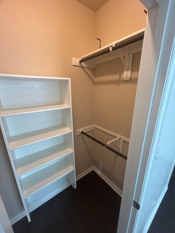 Building Photo - 724 Decathlon St